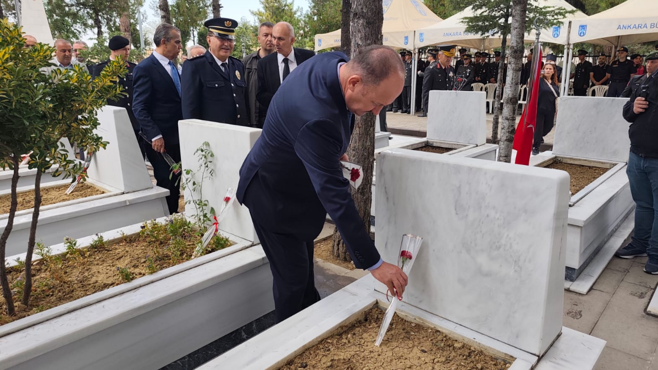 Polatlı'da 15 Temmuz Sergisi Ziyaretçilerin Ilgi Odağı Oldu (2)
