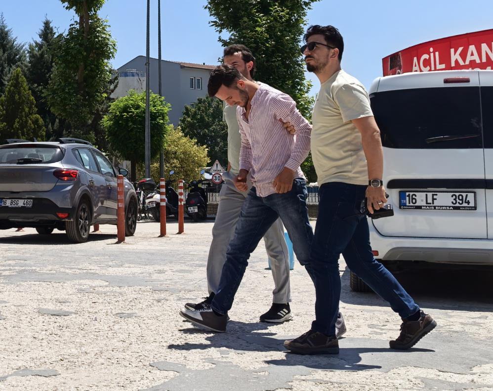 Telefonda Tartıştı, Sokakta Vurdu! (1)