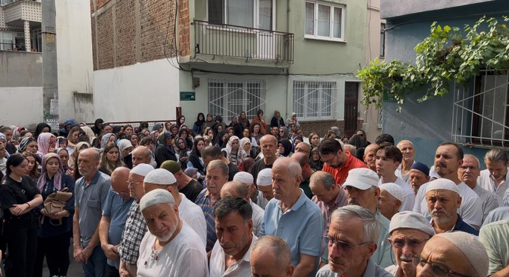 Alkollü Sürücünün Hayattan Kopardığı 2 Kardeş Toprağa Verildi (2)