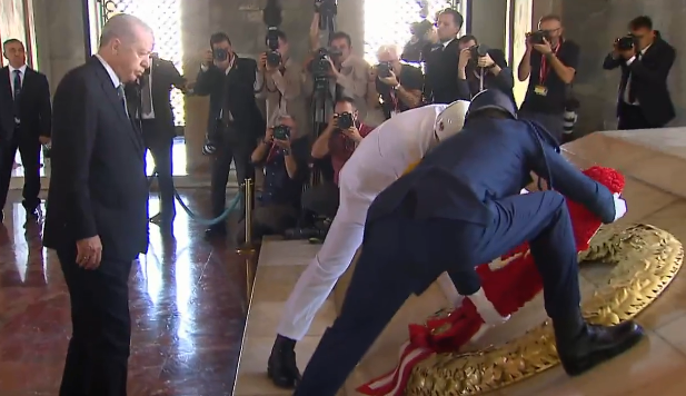 Cumhurbaşkanı Erdoğan, Devlet Erkanıyla Anıtkabir’de (2)