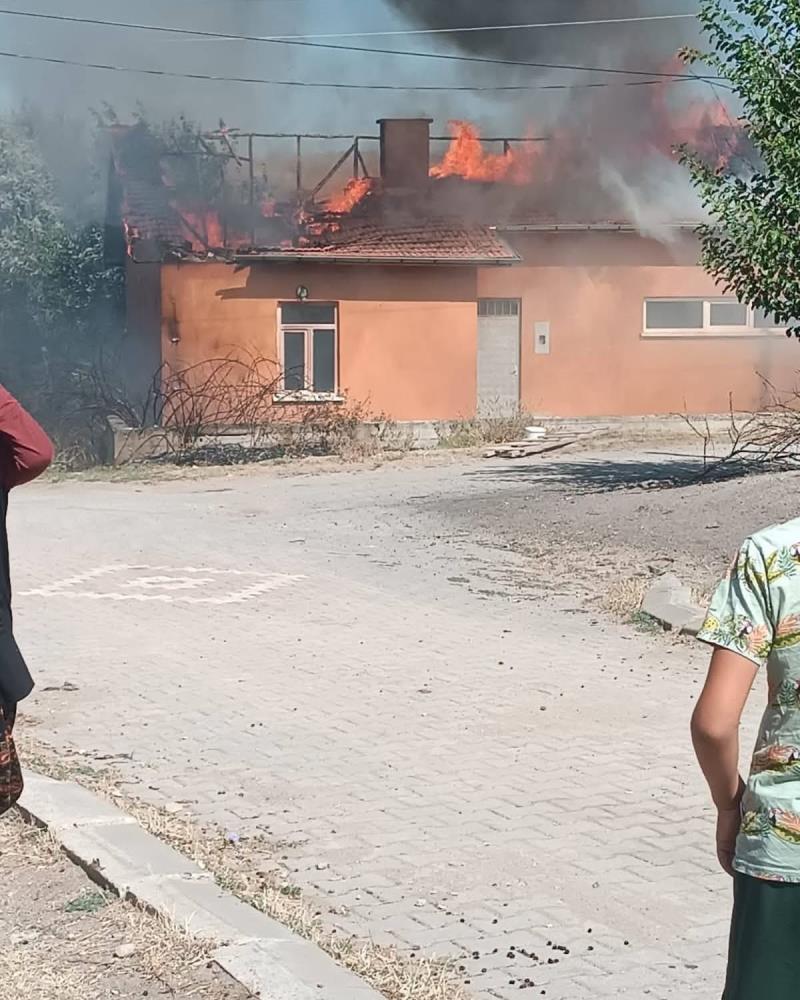 Depo Yangını