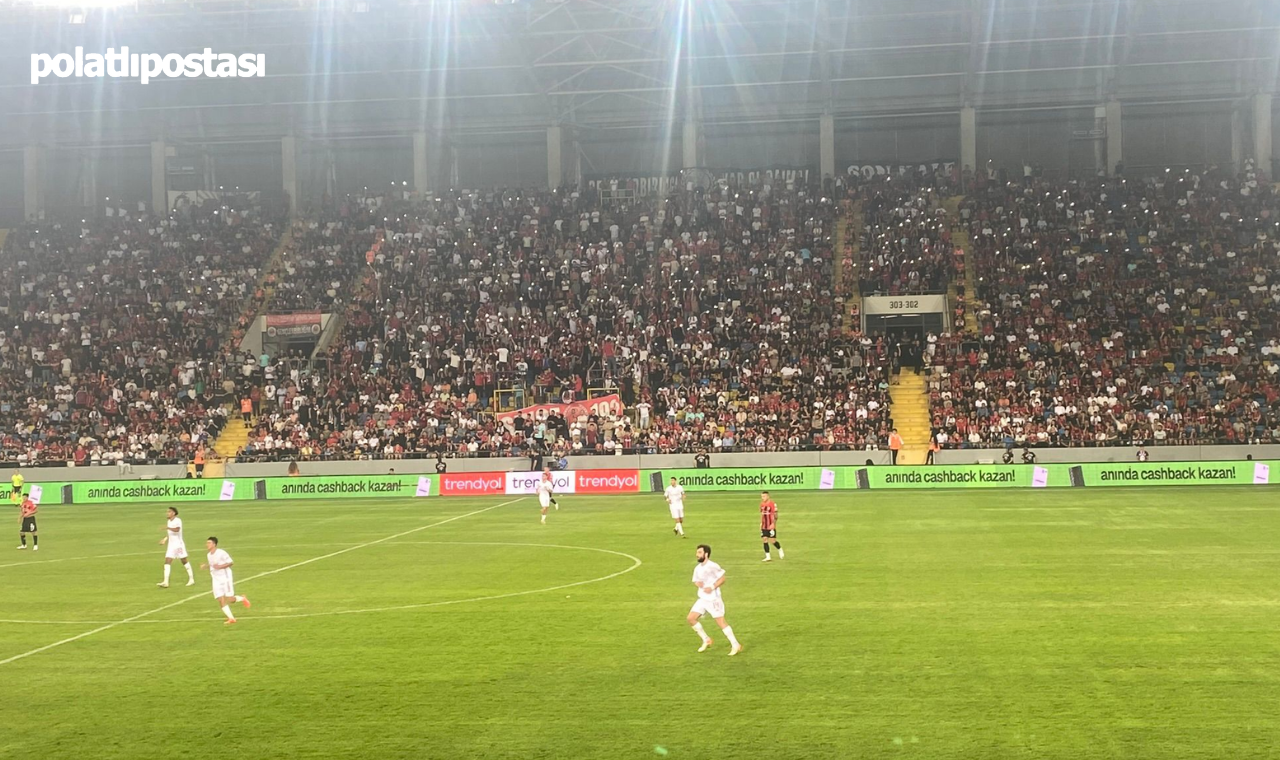 Gençlerbirliği Maçına Akın Eden Taraftar Istediği Oyunu Göremedi! (2)