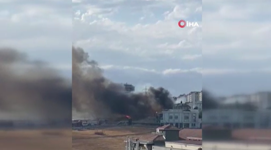 İstanbul'da Yangın! Dumanlar Gökyüzünü Sardı (2)