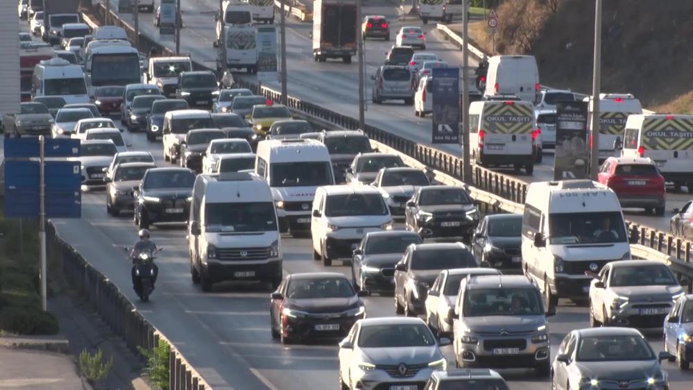 Megakentte Iş Çıkışında Trafik Yoğunluğu Yüzde 72’Ye Ulaştı (2)