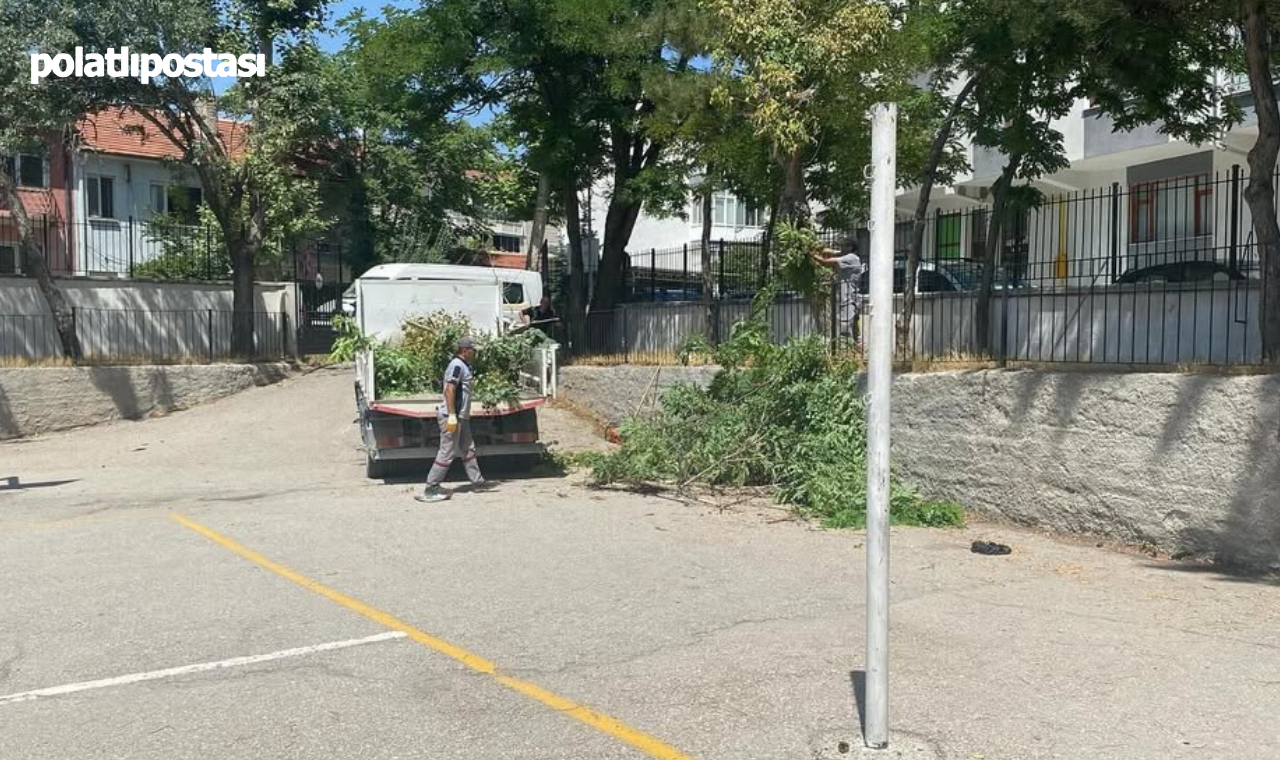Polatlı 13 Eylül Ortaokulu'nda Öğrencileri Okulun Ilk Gününde Bir Sürpriz Bekliyor! (2)