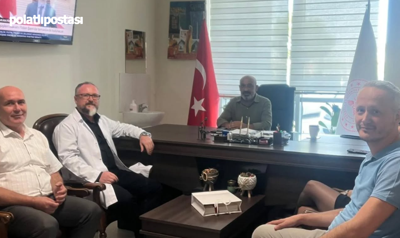 Polatlı Sağlık Alanında Iş Birliği Ve Başarı Kutlaması (1)