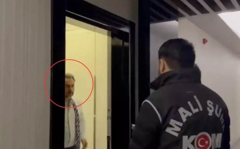 Tutuklu Belediye Başkan Yardımcıları Cezaevinde Evlendi! (1)