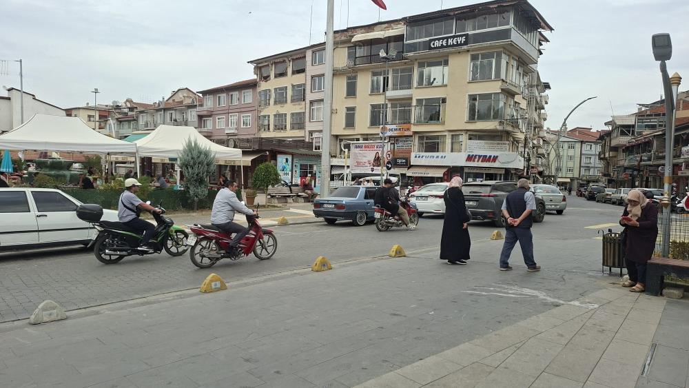 5,4'Lük Deprem Anı Kameralara Yansıdı! (2)