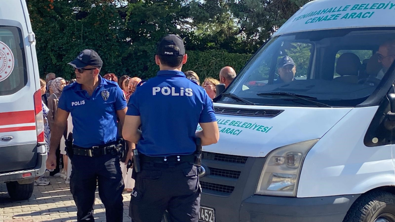 Ankara'da Kan Donduran Olay! Kayınpeder Gelinini Bıçaklayarak Öldürdü (1)