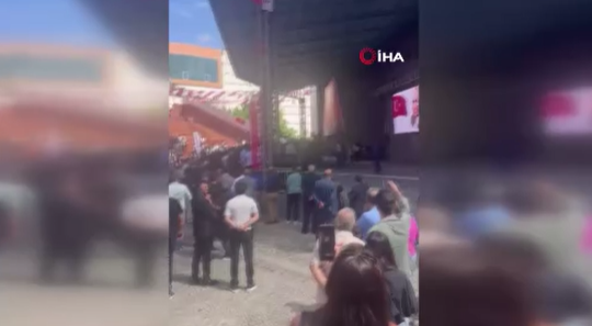 Chp İlçe Kongresinde Kavga Çıktı! (1)