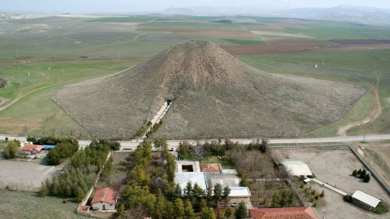 Dünya Mirası Gordion’a Ulaşım Yok! Turistler Mağdur Oldu