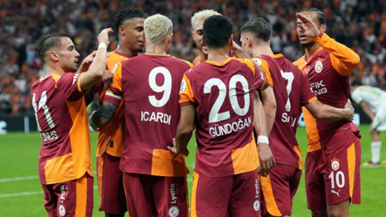 Galatasaray, Alanya'da Ilk Yarıyı Önde Tamamladı