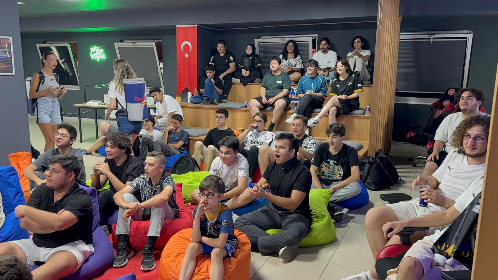 Keçiören’de, Espor Heyecanı Teknomer’de Yaşandı (1)
