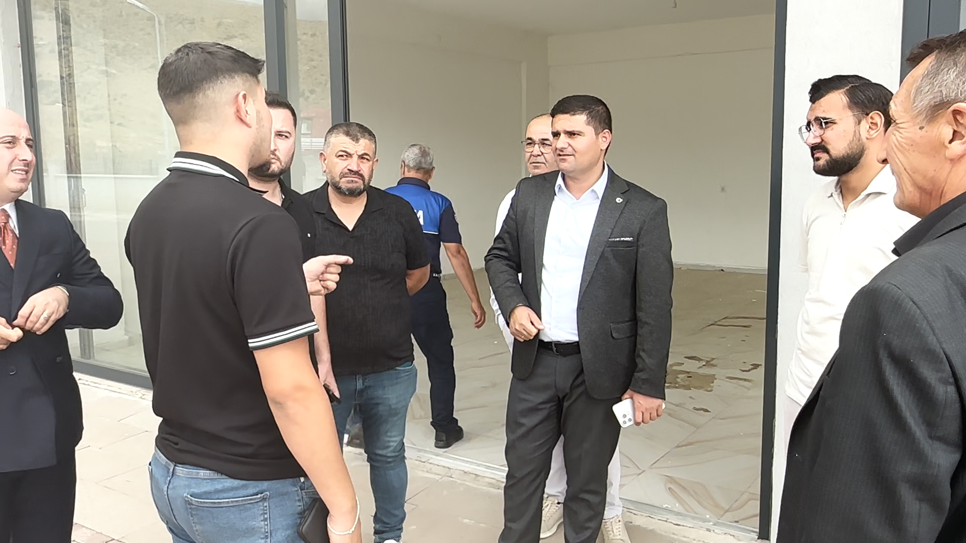 Mustafa Koçak Galeri Esnafının Sorunlarını Dinledi