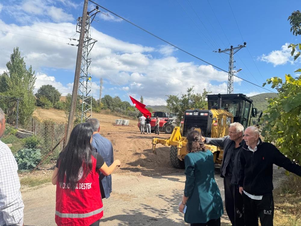 Şehit Astsubayın Baba Ocağına Türk Bayrağı Asıldı (1)-1