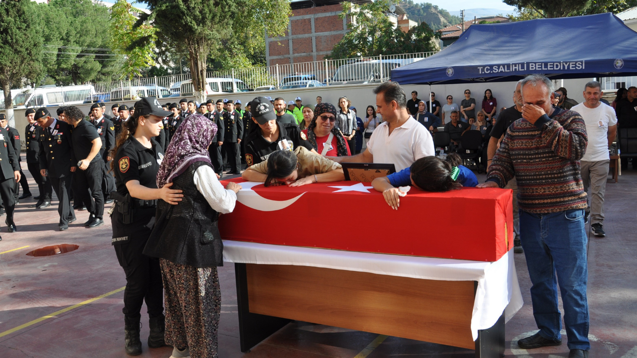 Tır Faciasında Yaralanan Polis Memurundan Acı Haber Geldi (1)