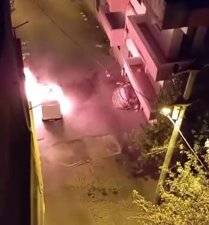 Tofaş Alevlere Teslim Oldu! Mahalleli Film Izler Gibi Seyretti (2)