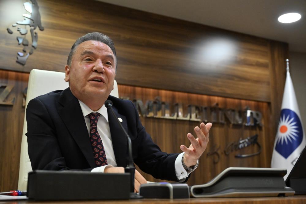 Tutuklu, Belediye Başkanı Muhittin Böcek Hastaneye Sevk Edildi