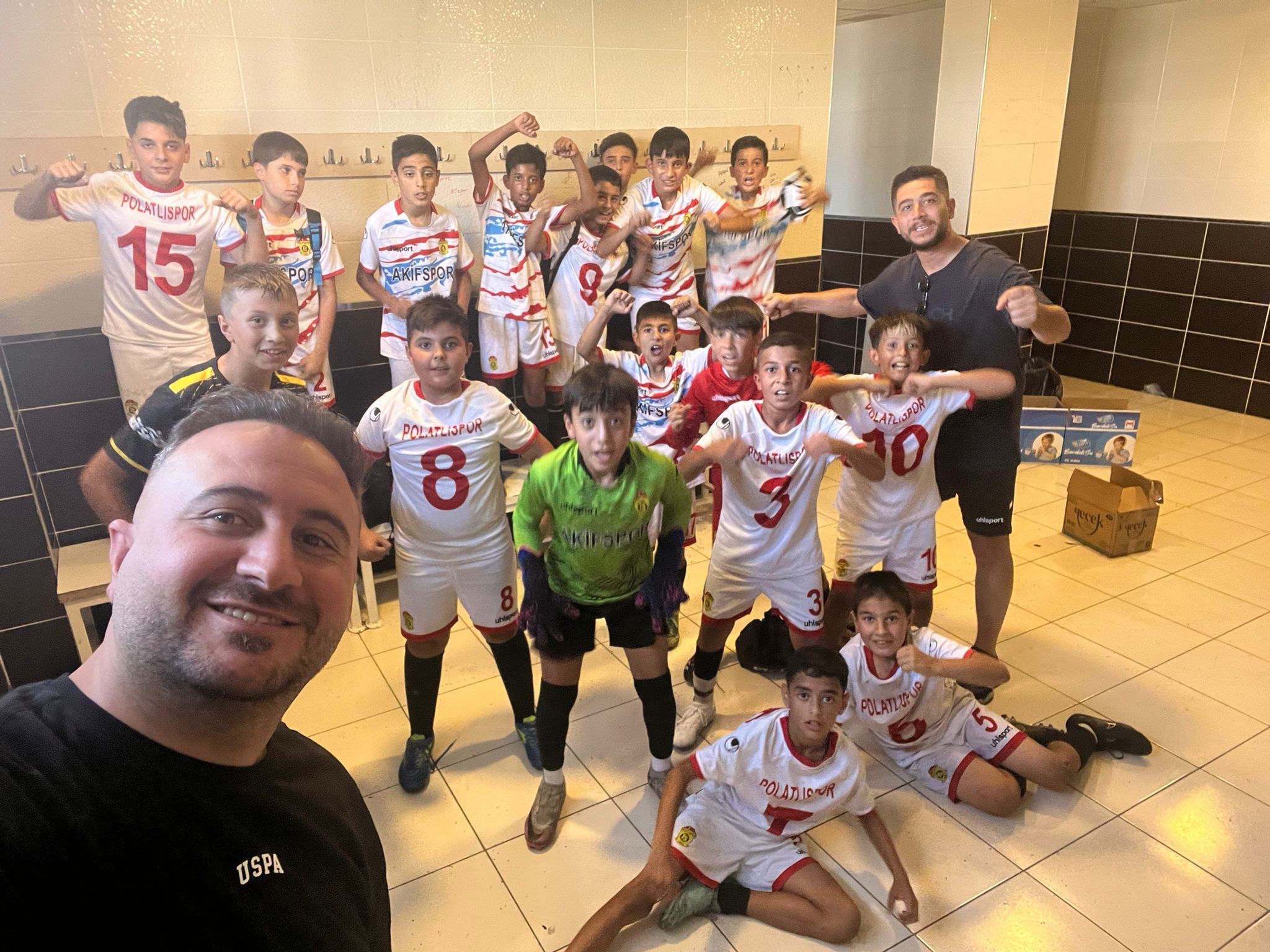 U12