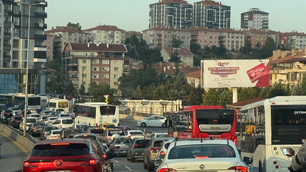 Başkentte Haftanın Ilk Iş Günü Yoğun Başladı (1)