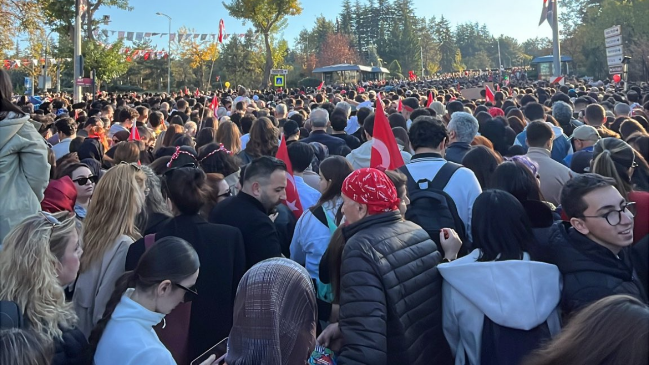 Cumhuriyet Bayramı’nda Metro Istasyonlarında Anıtkabir Yoğunluğu (1)