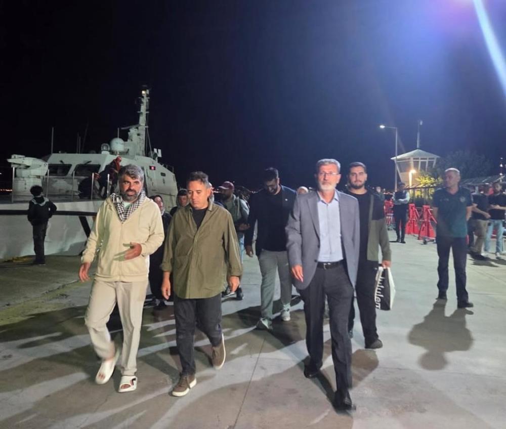 Gazze’ye Yardım Yolunda Fırtınaya Yakalanan 7 Gönüllü Kurtarıldı (2)