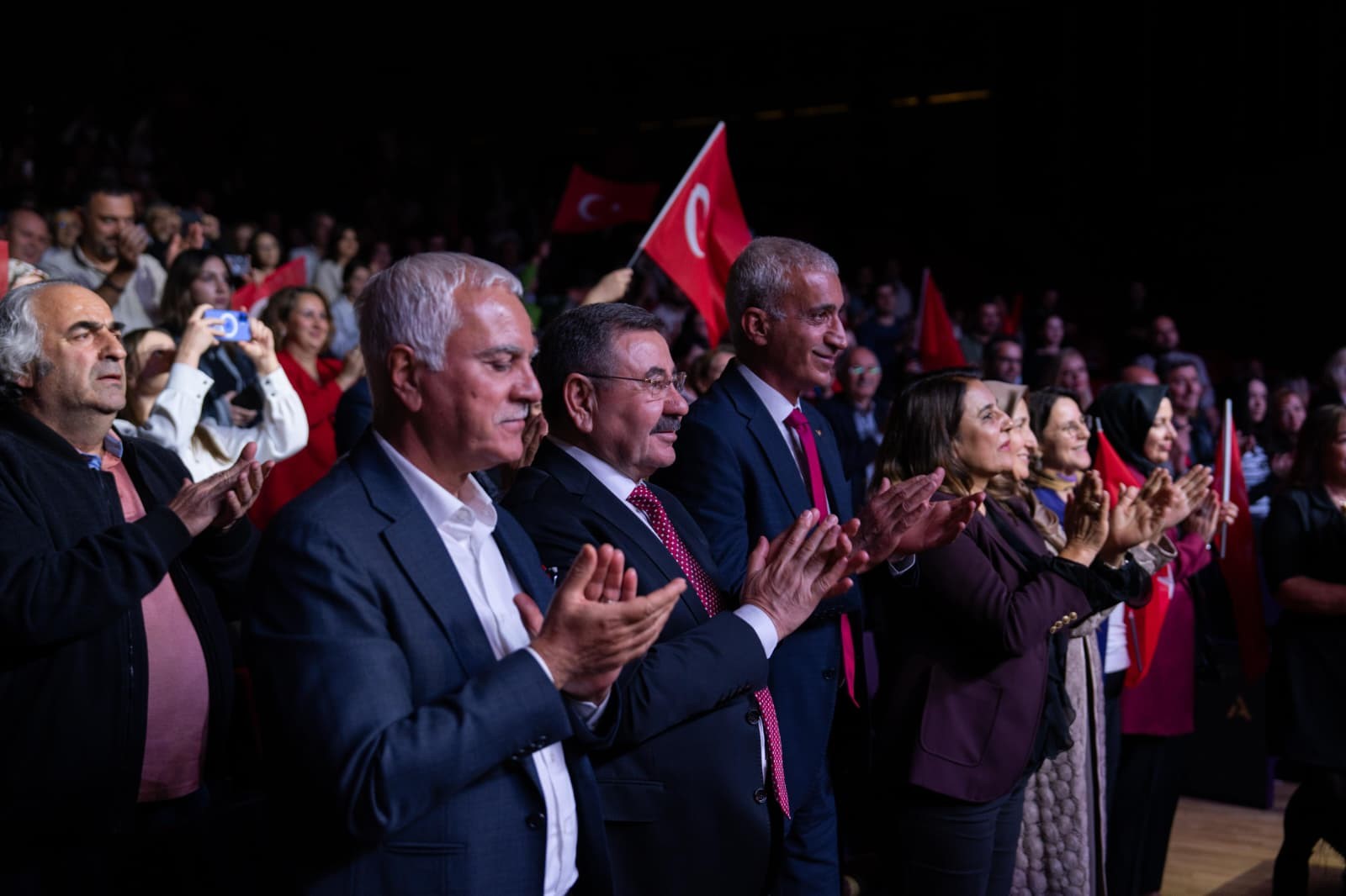 Gölbaşı’nda “Şehirlerin Ecesi Ankara” Gösterisi Büyüledi (2)