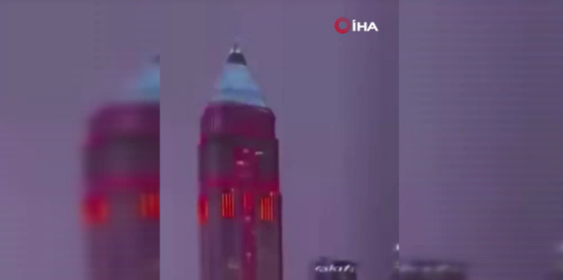 İstanbul Finans Merkezi’ne Yıldırım Düştü! O Anlar Kamerada-1