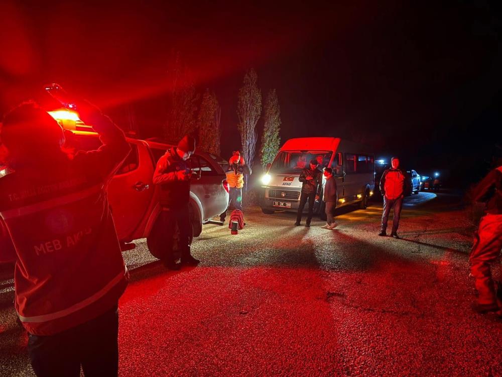 Kaybolan Alzaymır Hastası Yaşlı Adam, 13 Saat Sonra Bulundu! (3)