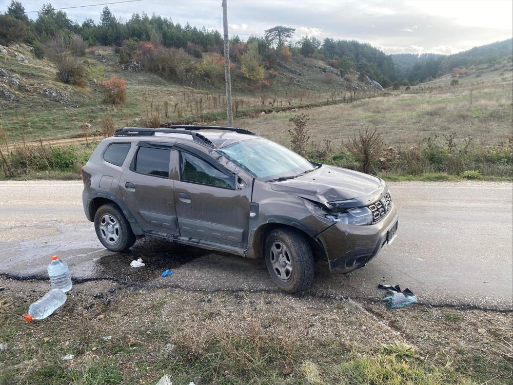 Kontrolden Çıkan Araç Takla Attı! Yaralılar Var (2)