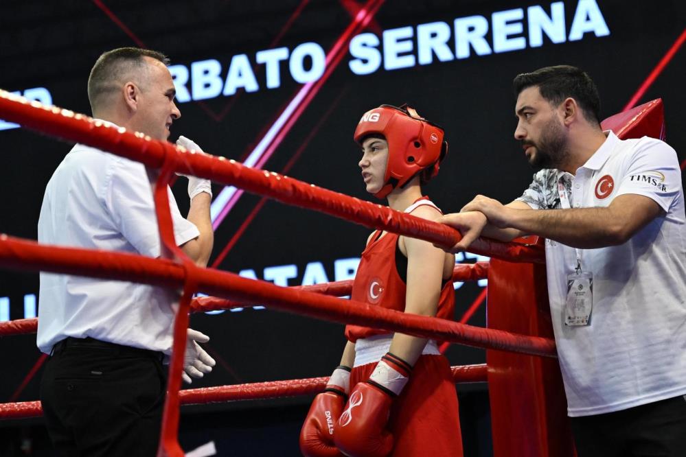 Milli Boksör Ceyda Kuru, Avrupa Üçüncüsü Oldu (1)