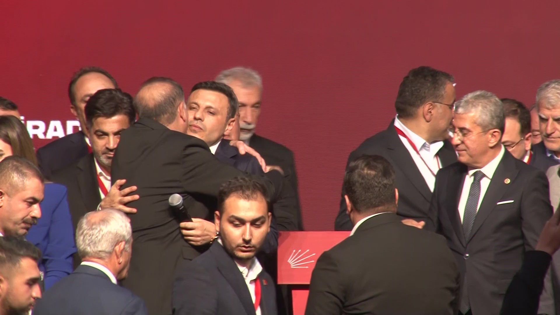 Özgür Çelik-1