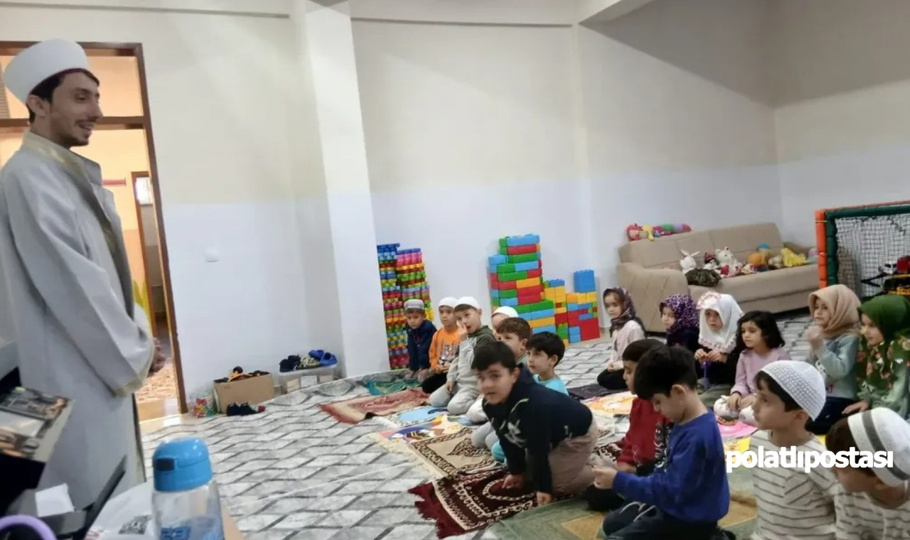 Pi̇ho Anasınıfında Anlamlı Etkinlik! Minik Yürekler, Namaz Kılmayı Öğrendi (1)