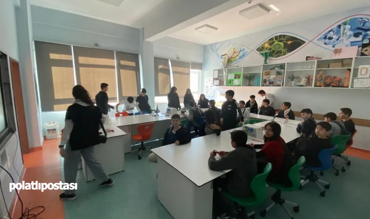 Polatlı'da O Okuldaki Öğrenciler, Sınav Stresini Liseleri Gezerek Attı! (1)