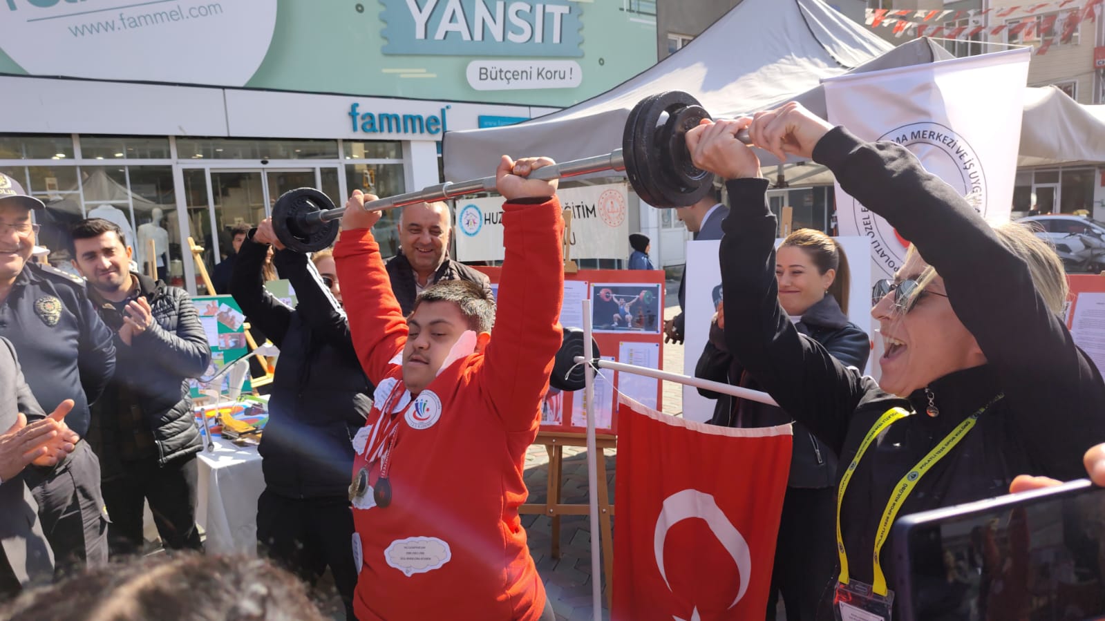 Polatlı’da “Türk Sporunun Kahramanları Spor Festivali” Coşkuyla Gerçekleşti! (1)-1