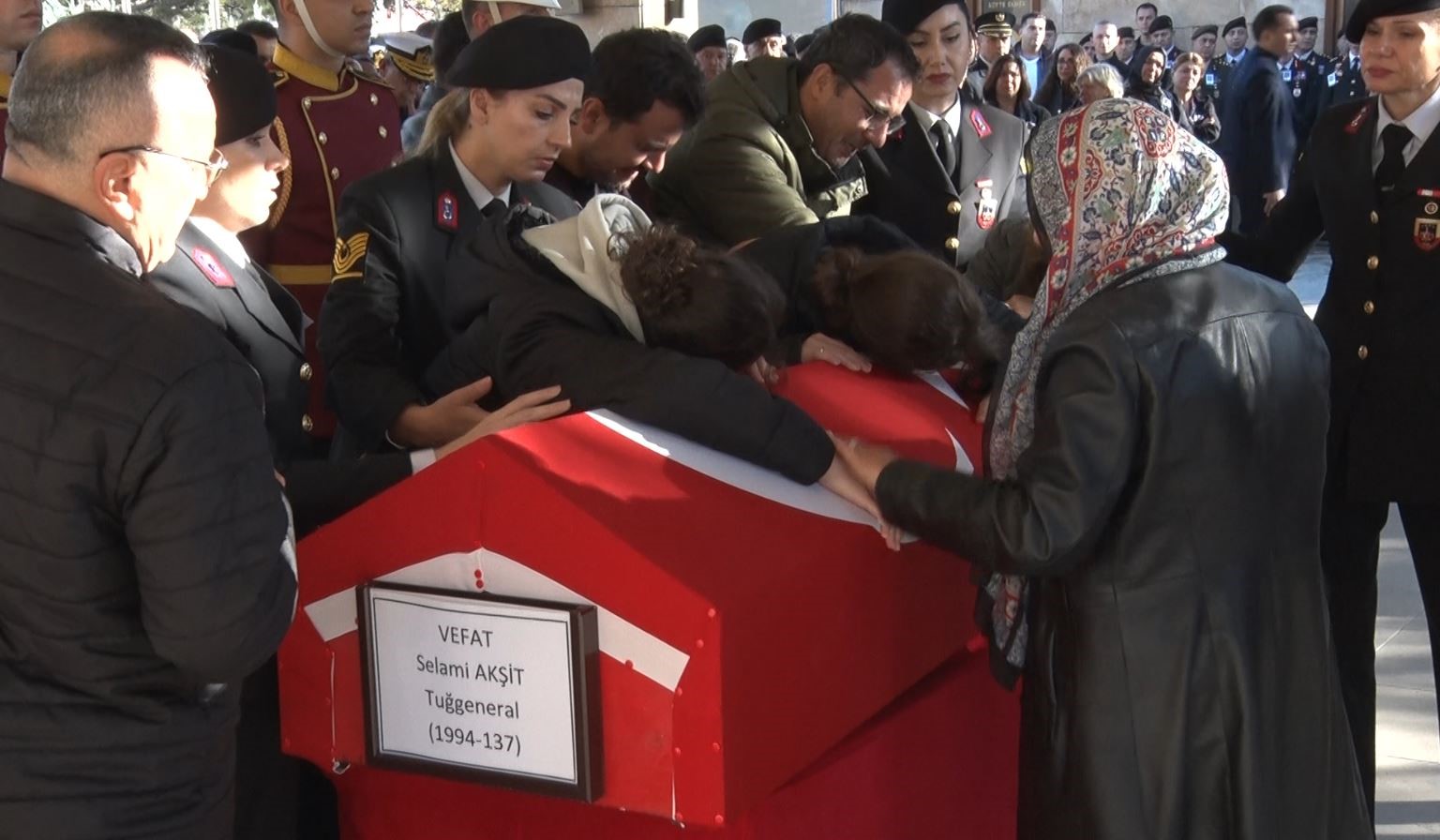 Selami Akşit 1